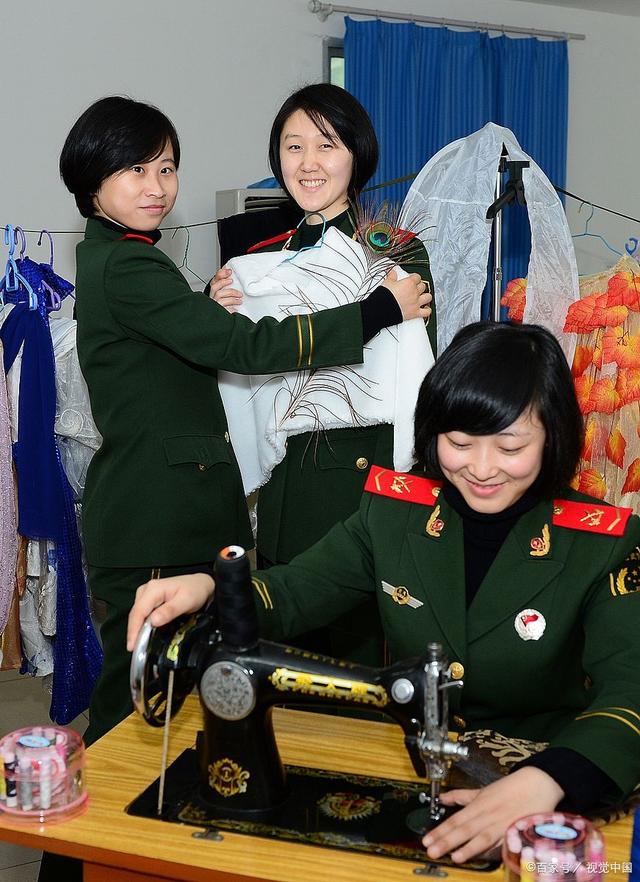 女兵背后的家庭，探尋她們的成長與力量源泉，女兵背后的家庭，成長與力量之源的探尋