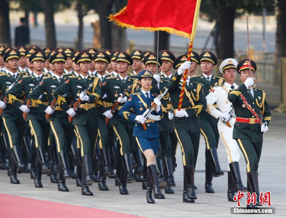 三軍儀仗隊(duì)高清大圖，展現(xiàn)榮耀與威嚴(yán)的壯麗畫卷，三軍儀仗隊(duì)壯麗畫卷，榮耀與威嚴(yán)的高清展示