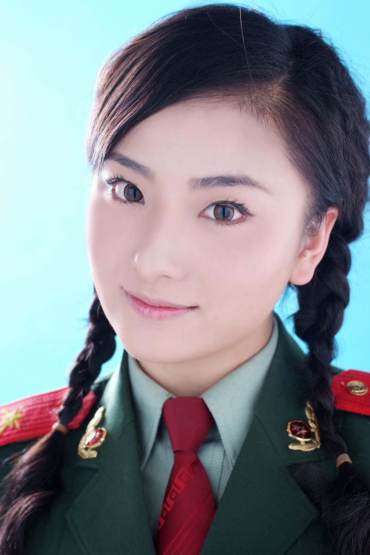 中國最漂亮的女兵照片第一名——展現(xiàn)英雄之美與榮耀印記，中國女兵第一名，榮耀印記與英雄之美的璀璨瞬間