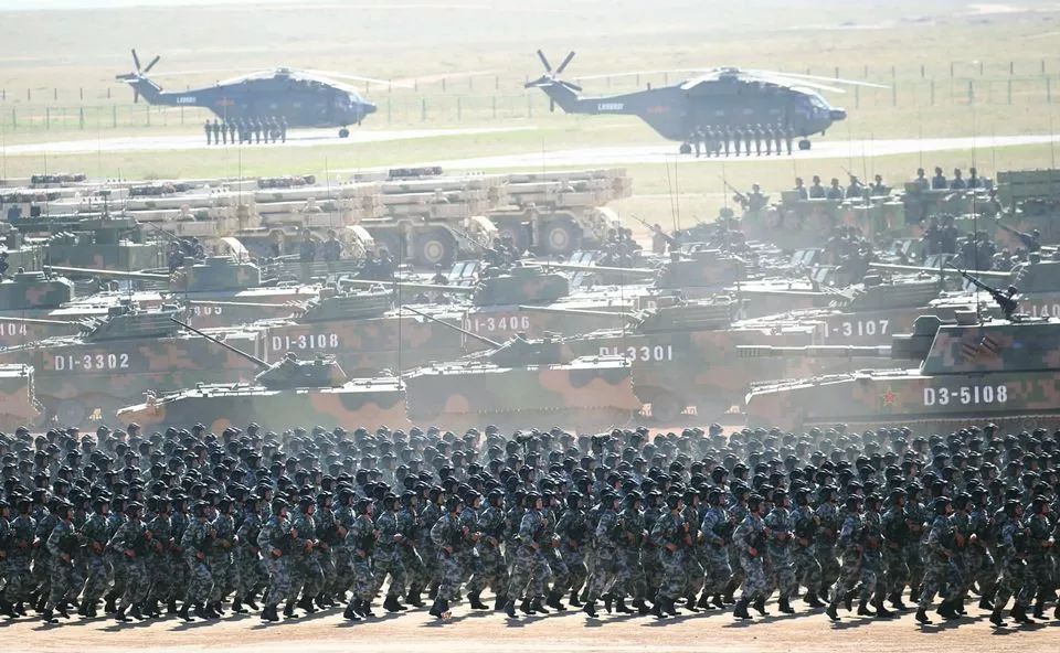 建軍90周年閱兵儀式，回顧輝煌歷程，展望嶄新未來，建軍90周年閱兵儀式，回顧輝煌歷程，展望嶄新未來，彰顯軍威國威的力量展示