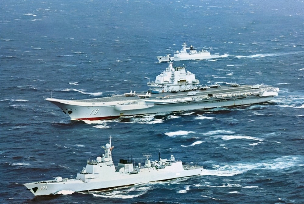 山東艦與伊麗莎白女王號(hào)，兩大戰(zhàn)艦的對(duì)比，山東艦與伊麗莎白女王號(hào)戰(zhàn)艦對(duì)比解析