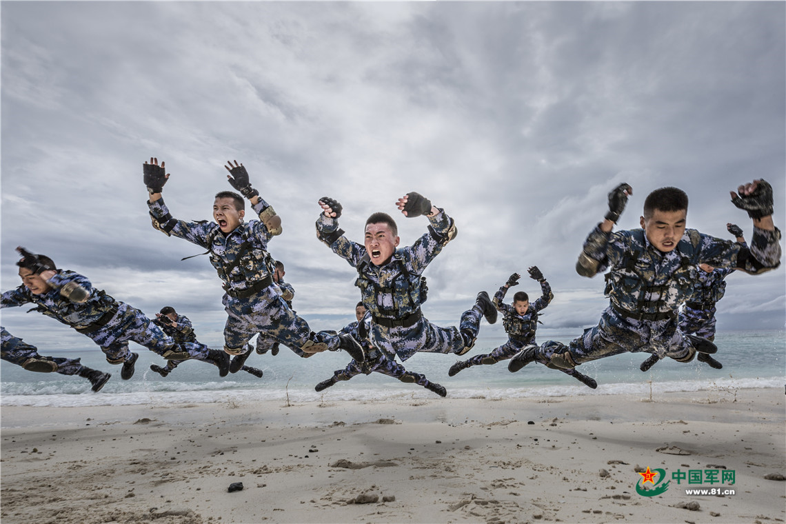 最新軍事圖片高清壁紙，展現(xiàn)現(xiàn)代軍事力量之美，現(xiàn)代軍事力量之美，高清壁紙軍事圖片展示
