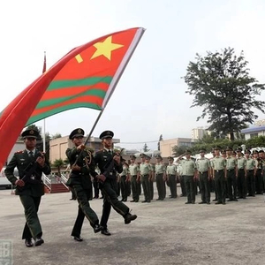 武警部隊軍旗，榮耀的象征與力量的體現(xiàn)，武警部隊軍旗，榮耀與力量的象征
