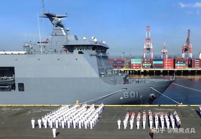 中國海軍節(jié)閱兵，展現(xiàn)中國力量的壯麗畫卷——紀(jì)念中國海軍節(jié)2022年盛大閱兵活動(dòng)，中國海軍節(jié)盛大閱兵，展現(xiàn)力量與榮耀的壯麗畫卷 2022年紀(jì)念活動(dòng)回顧