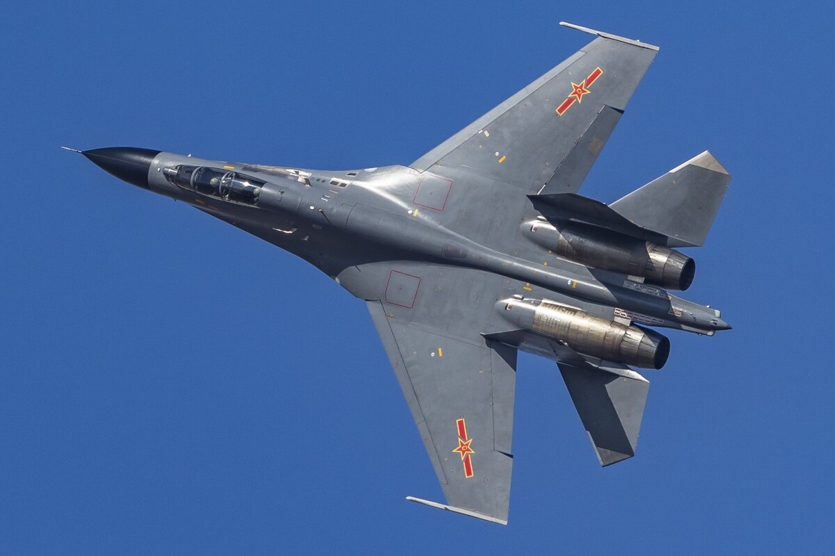 殲-11戰(zhàn)斗機(jī)深度解析資料，殲-11戰(zhàn)斗機(jī)深度解析與性能探討