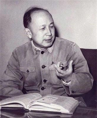 錢學(xué)森的成就和貢獻(xiàn)，偉大的科學(xué)家的一生，錢學(xué)森的偉大成就與科學(xué)貢獻(xiàn)，一生獻(xiàn)身于科學(xué)事業(yè)的光輝歷程
