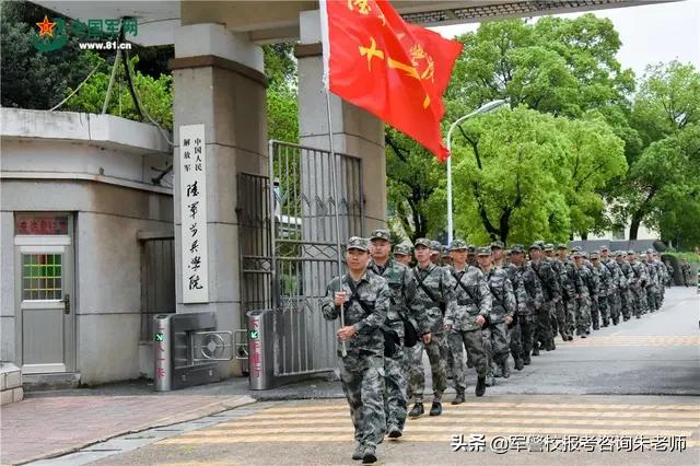 軍事院校分數(shù)線詳解，如何把握入學門檻？，軍事院校分數(shù)線詳解，如何把握入學門檻與提高錄取機會？