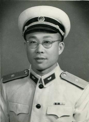 揭秘，35歲的少將是否可能？，揭秘，35歲能否成為少將？