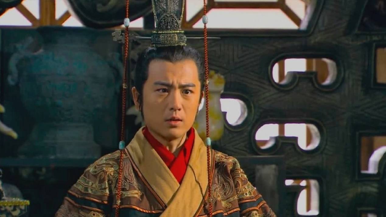 揭秘劉伯溫期期精準(zhǔn)選肖背后的故事，誰成為富婆背后的秘密？，揭秘劉伯溫精準(zhǔn)選肖背后的故事，富婆背后的秘密揭曉！