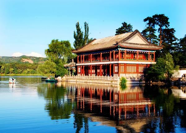 承德避暑山莊官網(wǎng)，歷史的印記與現(xiàn)代的展示，承德避暑山莊官網(wǎng)，歷史印記與現(xiàn)代展示交相輝映