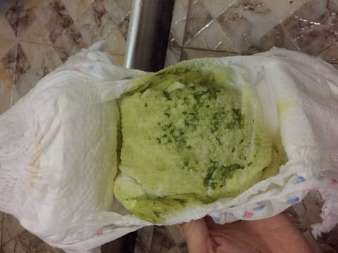 寶寶正常綠色大便圖片，了解嬰兒健康排便狀態(tài)的重要性，嬰兒健康排便指南，識別寶寶正常綠色大便的重要性圖片分享